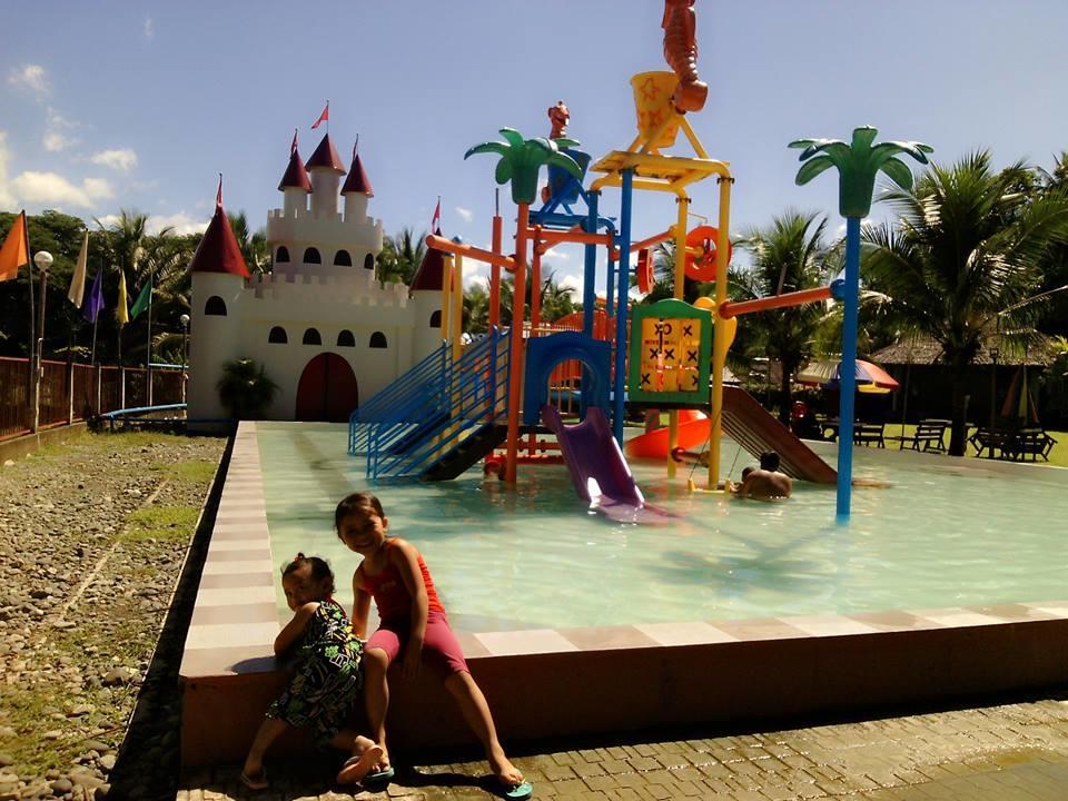 Gazebo Pools&Restaurant Hotel Cabadbaran Buitenkant foto