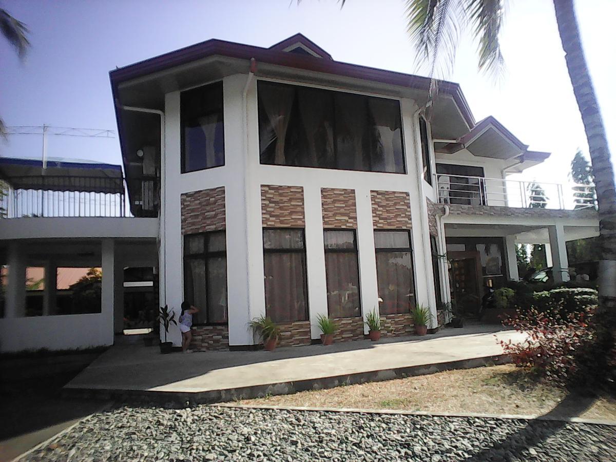 Gazebo Pools&Restaurant Hotel Cabadbaran Buitenkant foto